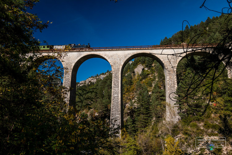 photo train vapeur pont verdon